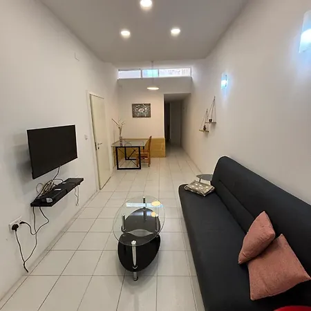 1 Bedroom In The Heart Of St Julians Apartment Saint Julian's