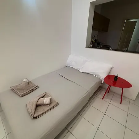 1 Bedroom In The Heart Of St Julians Apartment *